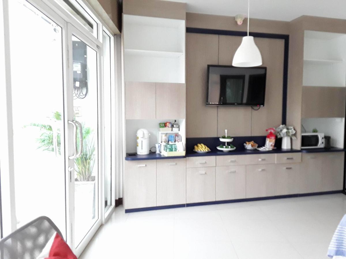 Banmeesukko Bed & Breakfast Фитсанулок Екстериор снимка