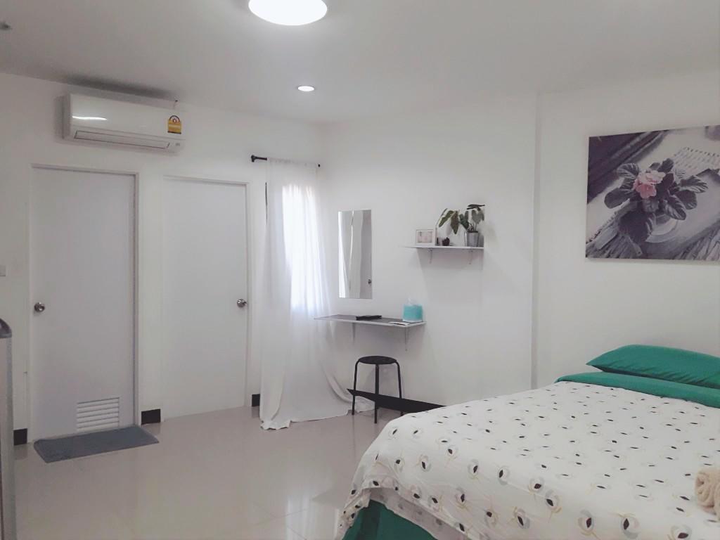 Banmeesukko Bed & Breakfast Фитсанулок Екстериор снимка